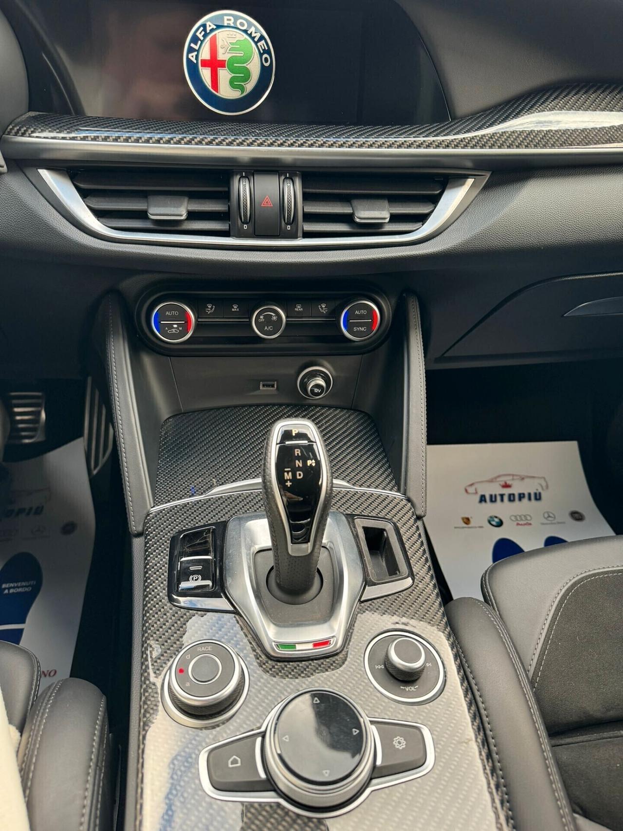 Alfa Romeo Stelvio 2.9 Bi-Turbo V6 510 CV AT8 Quadrifoglio