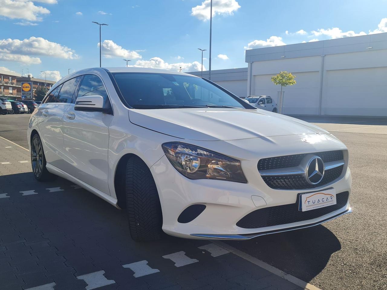 Mercedes-Benz CLA 180 D SPORT #6672