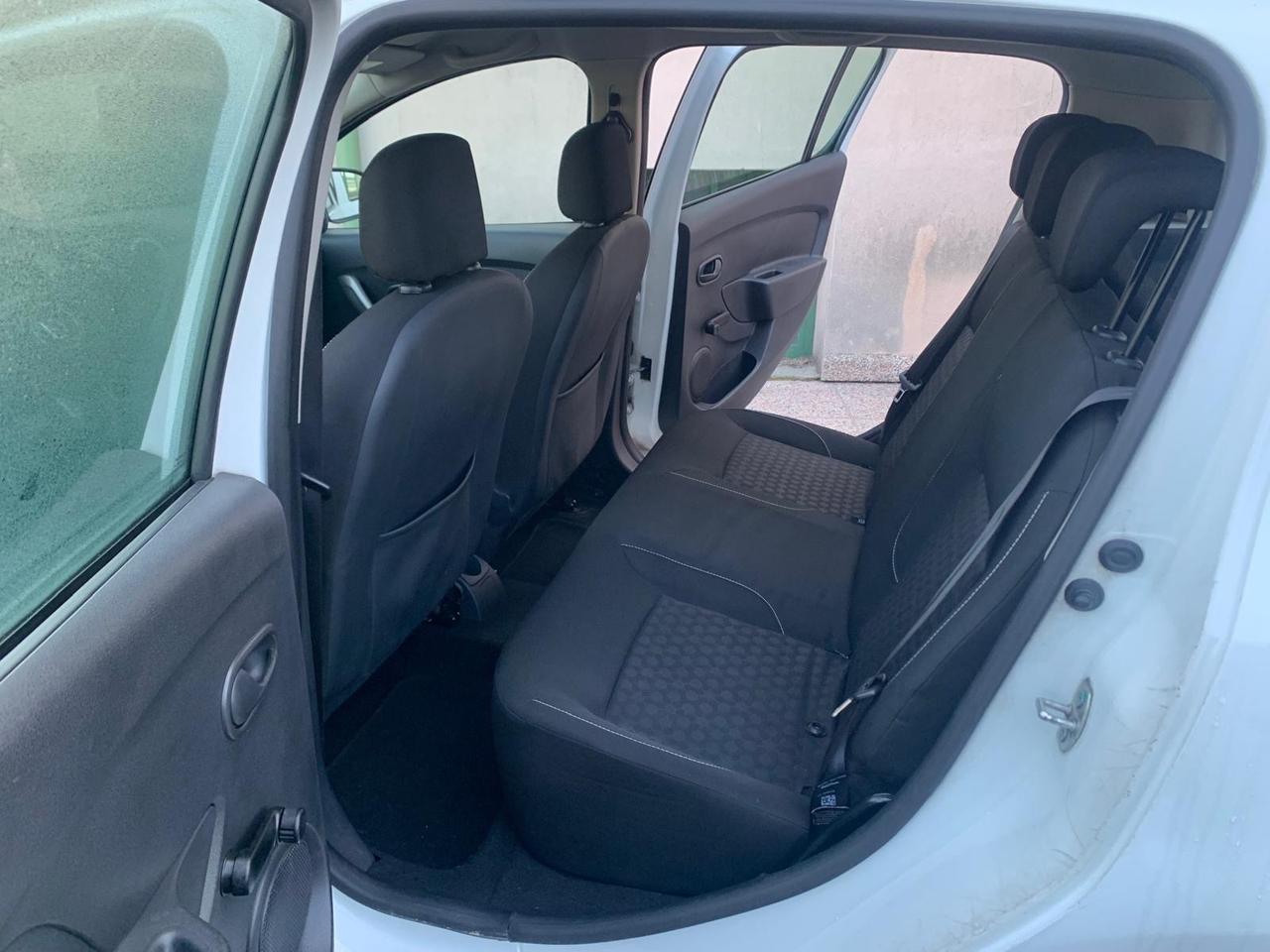 Dacia Sandero 1.2 GPL 75CV Lauréate benz gpl