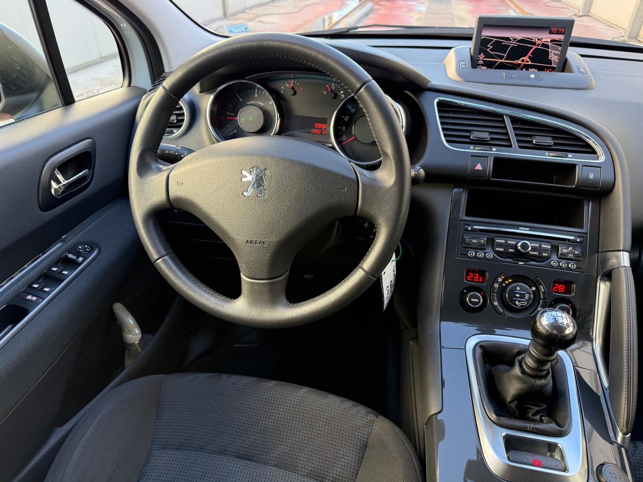 Peugeot 3008 1.6 HDi 115CV Business