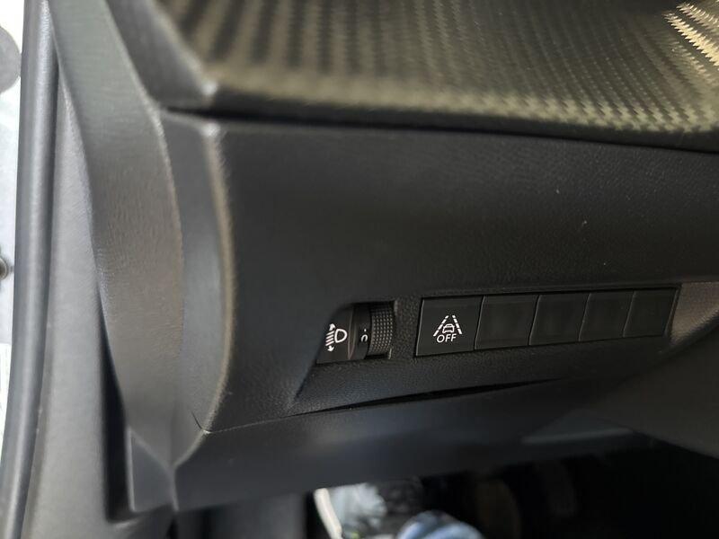 Peugeot 2008 PureTech 100 S&S Allure Pack