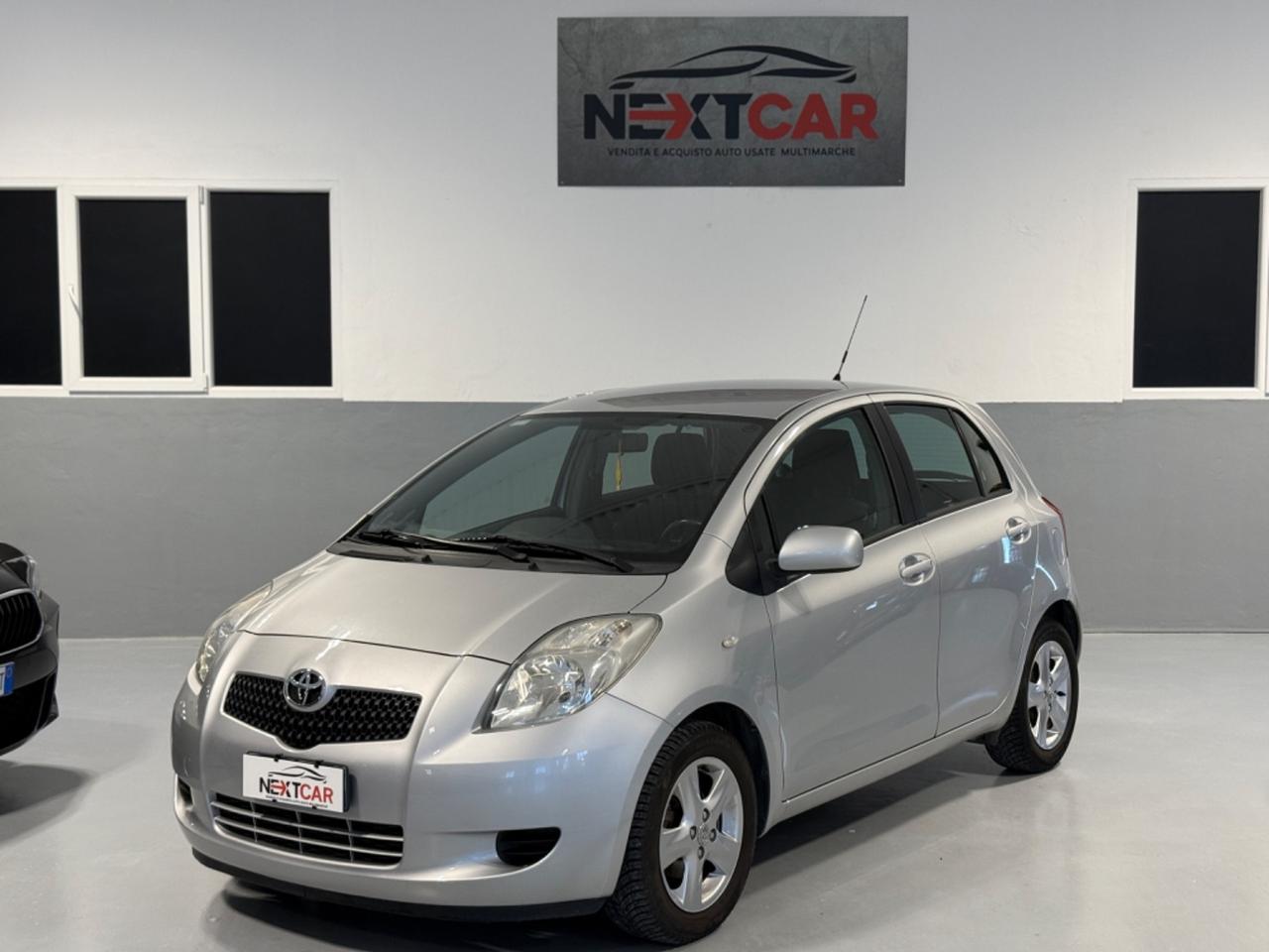 Toyota Yaris 1.0 5 porte Sol