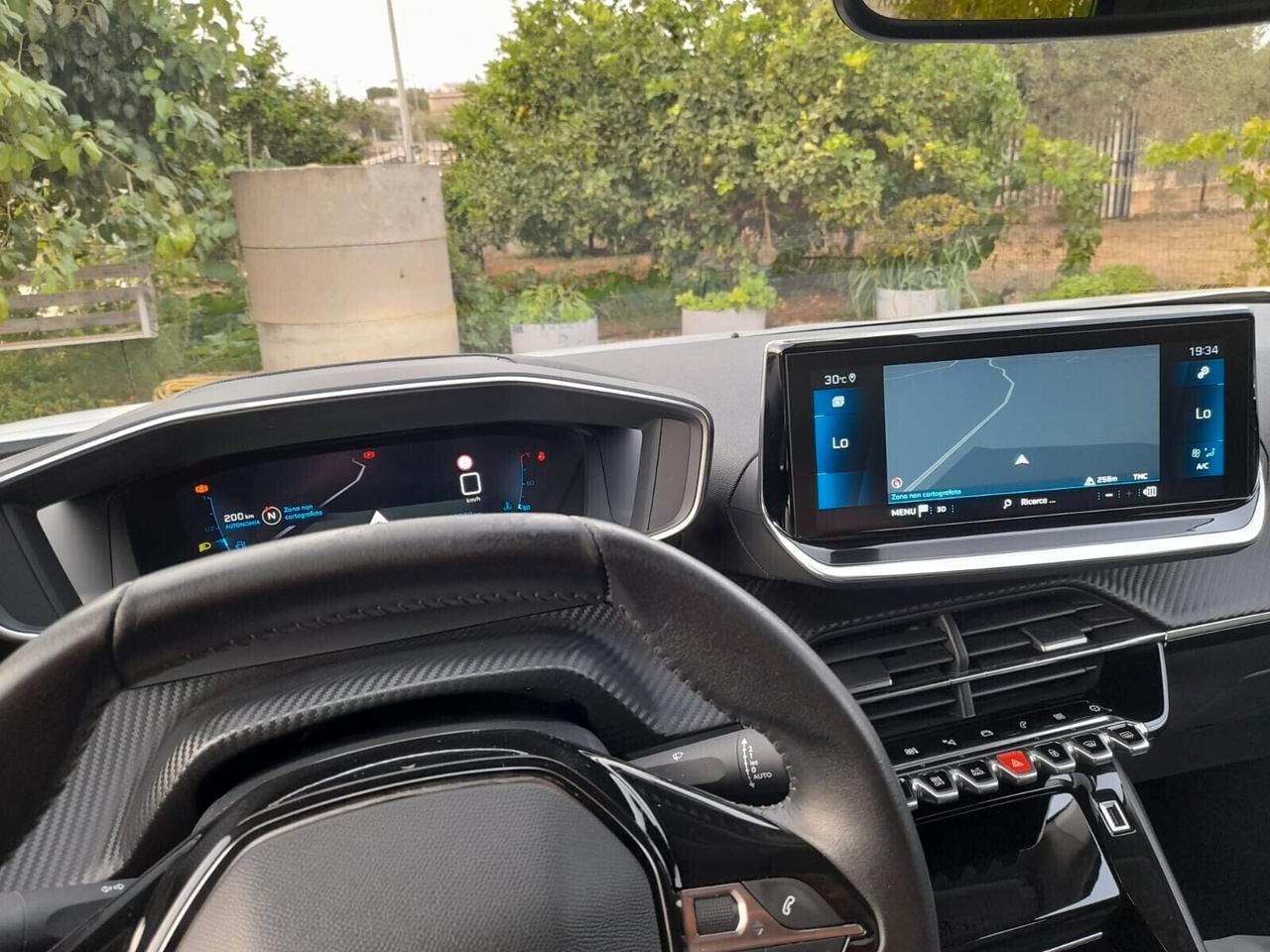 Peugeot 2008 BlueHDi 110 S&S Allure Pack