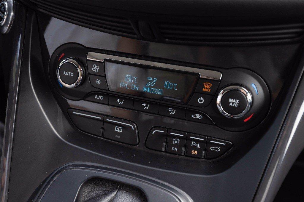 FORD Kuga 2.0 tdci Titanium 4wd 140cv powershift del 2014