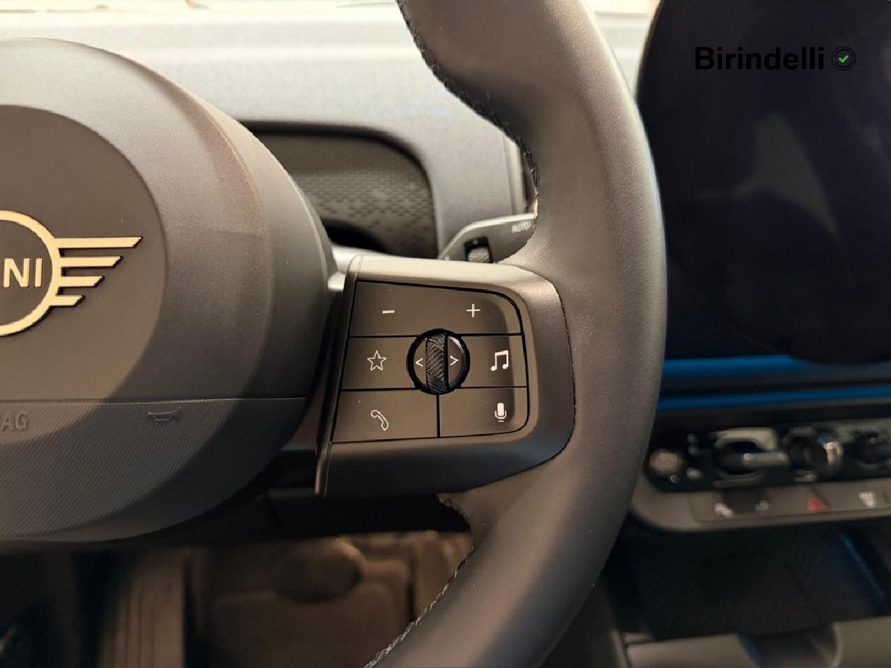 MINI Mini Countrym.(U25) - Mini Countryman D Essential