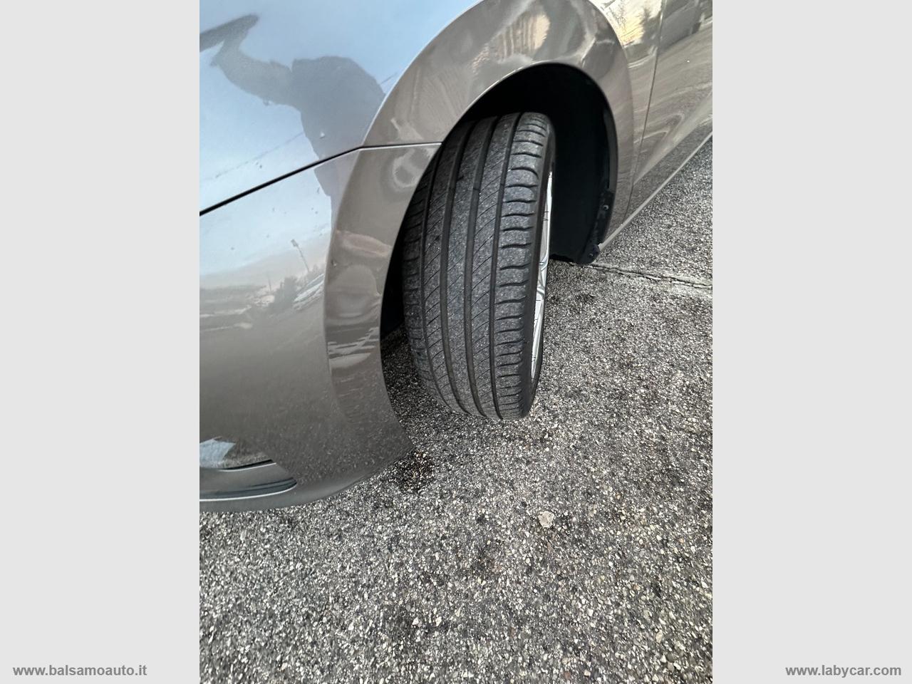 VOLKSWAGEN Golf Sportsvan 1.6 TDI DSG Highl.