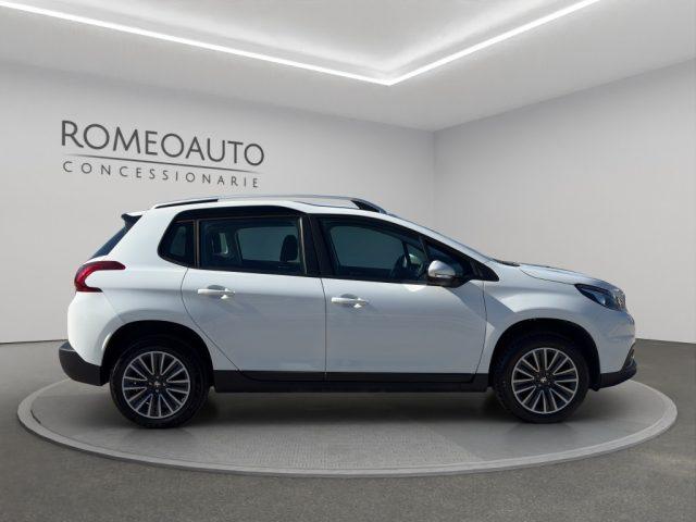 PEUGEOT 2008 1.2 82 cv active