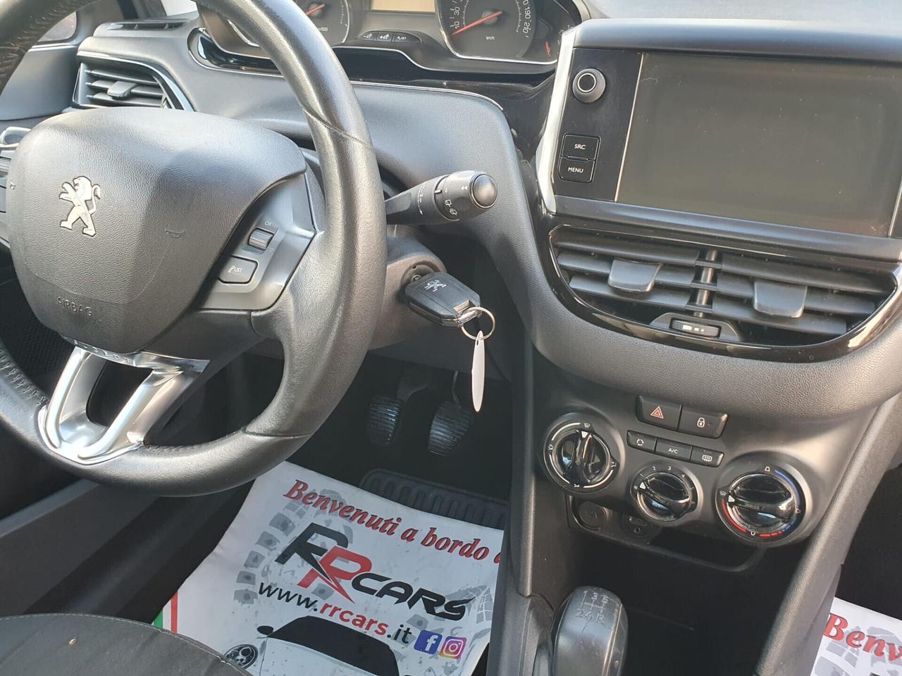 Peugeot 208 PureTech 82 5 porte Allure