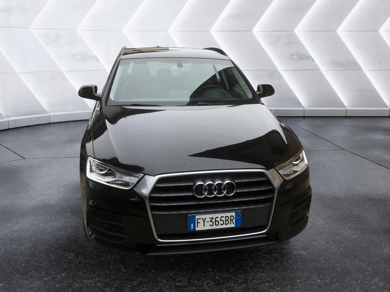 Audi Q3 2.0 TDI 150 CV Business