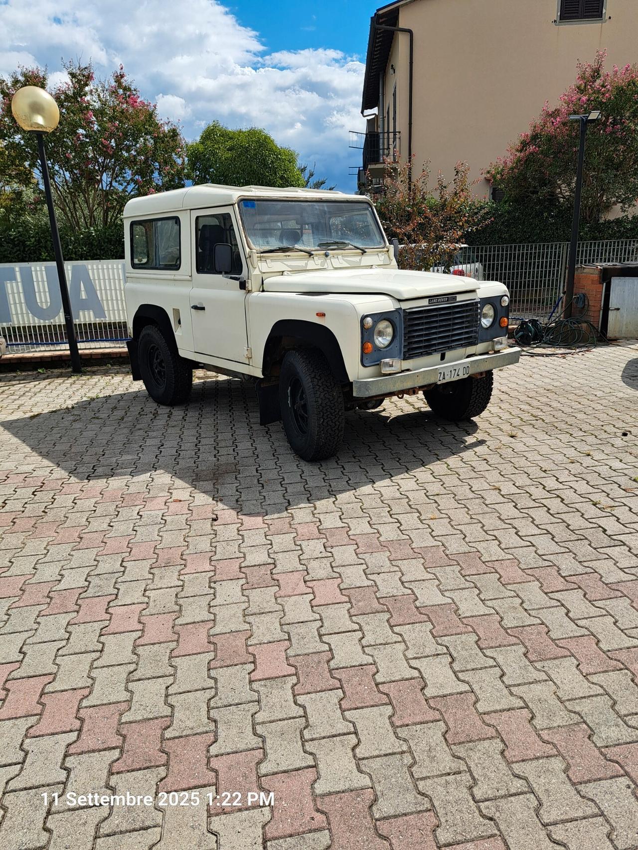 Land Rover Defender 90 diesel Hard-top