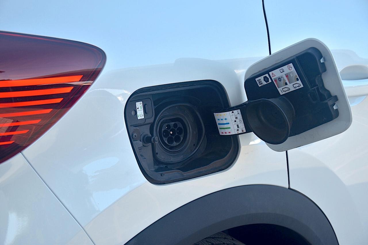 Renault Captur Plug-in Hybrid E-Tech 160cv Intens