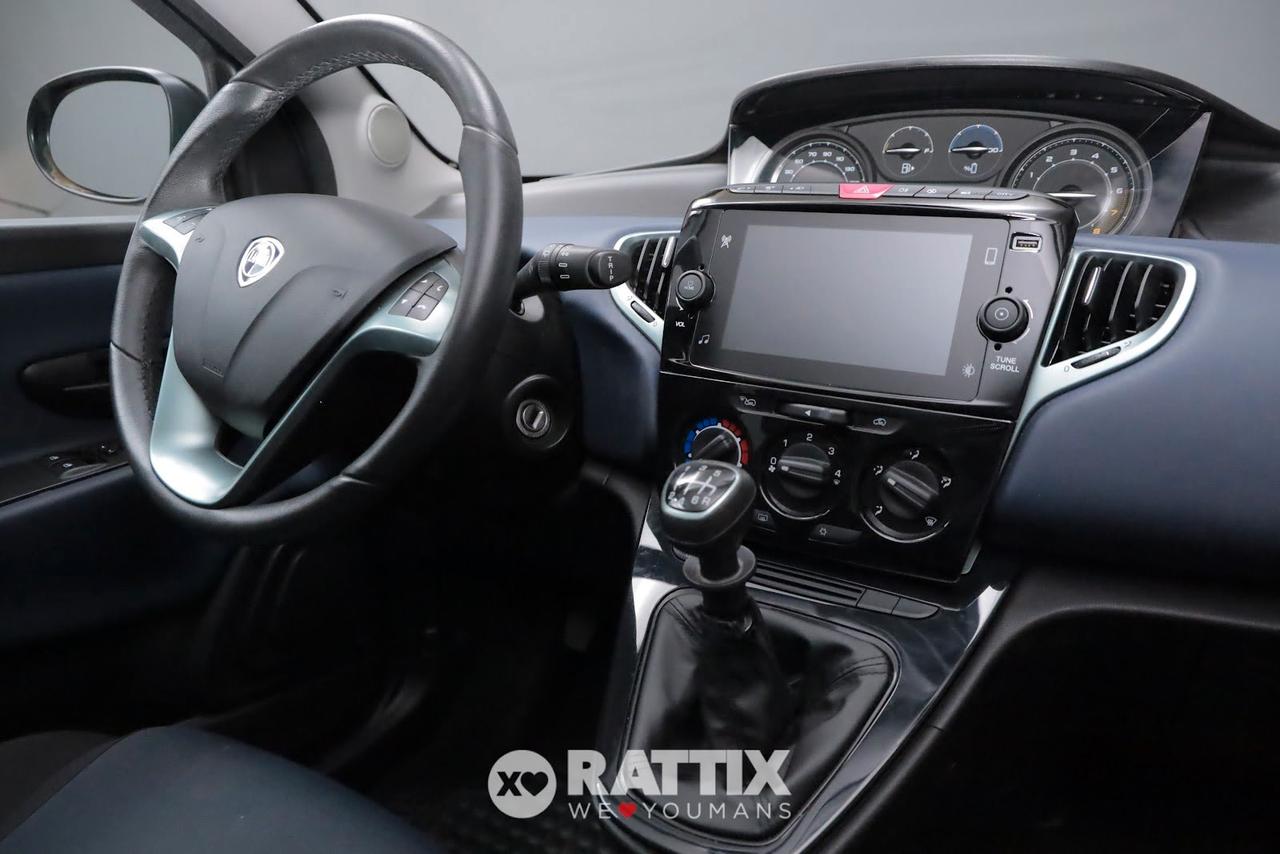 Lancia Ypsilon 1.0 Firefly Hybrid 70CV Platino