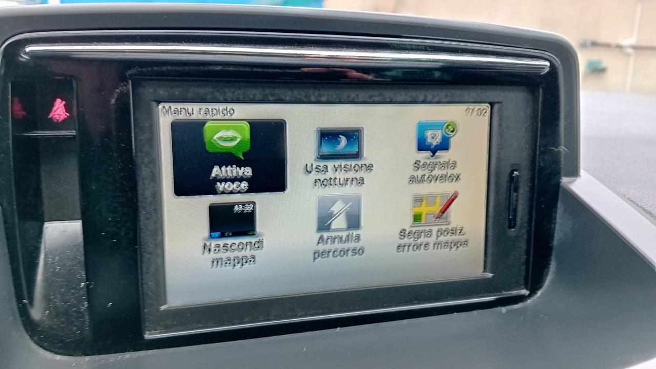 Renault megane s.w “g.t line”1.5 dci-full -2012