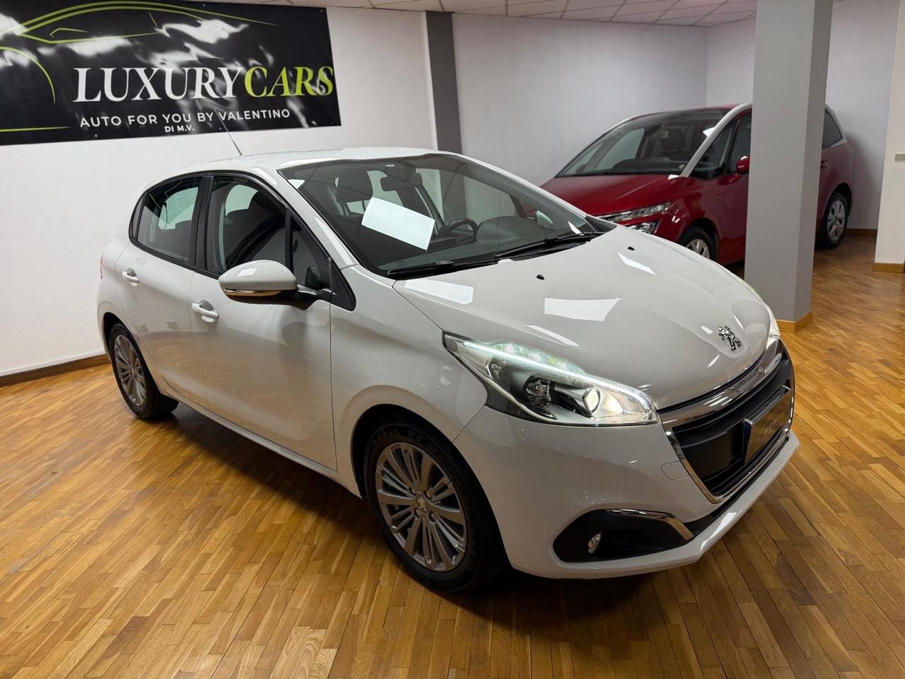Peugeot 208 PureTech 82 5 porte Allure con soli 60000 km!!!