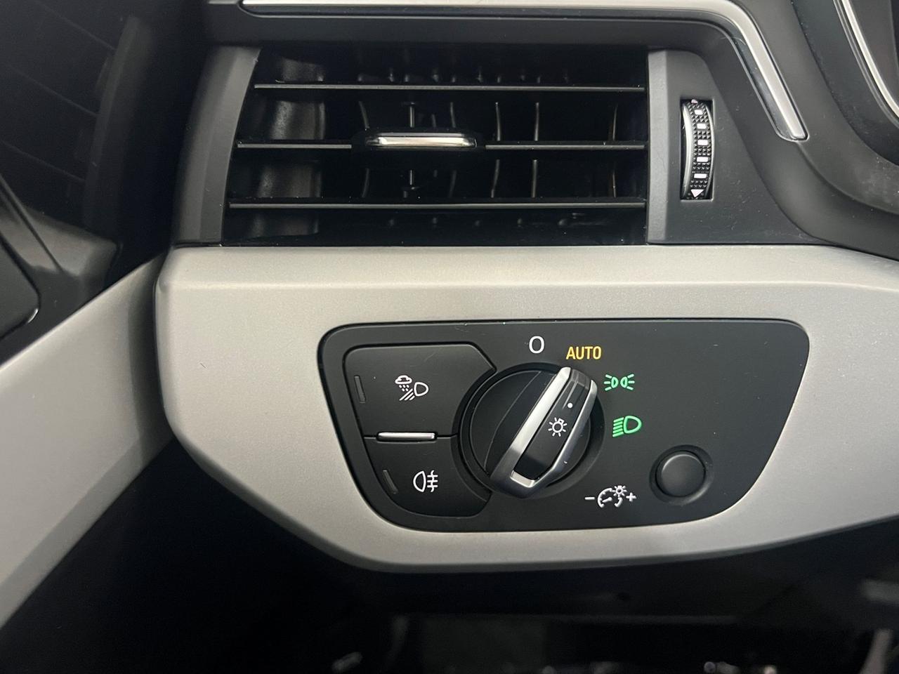 AUDI A4 V 2019 Allroad Quattro A4 Allroad 40 2.0 tdi mhev Identity Contrast quattro 204cv s-tronic