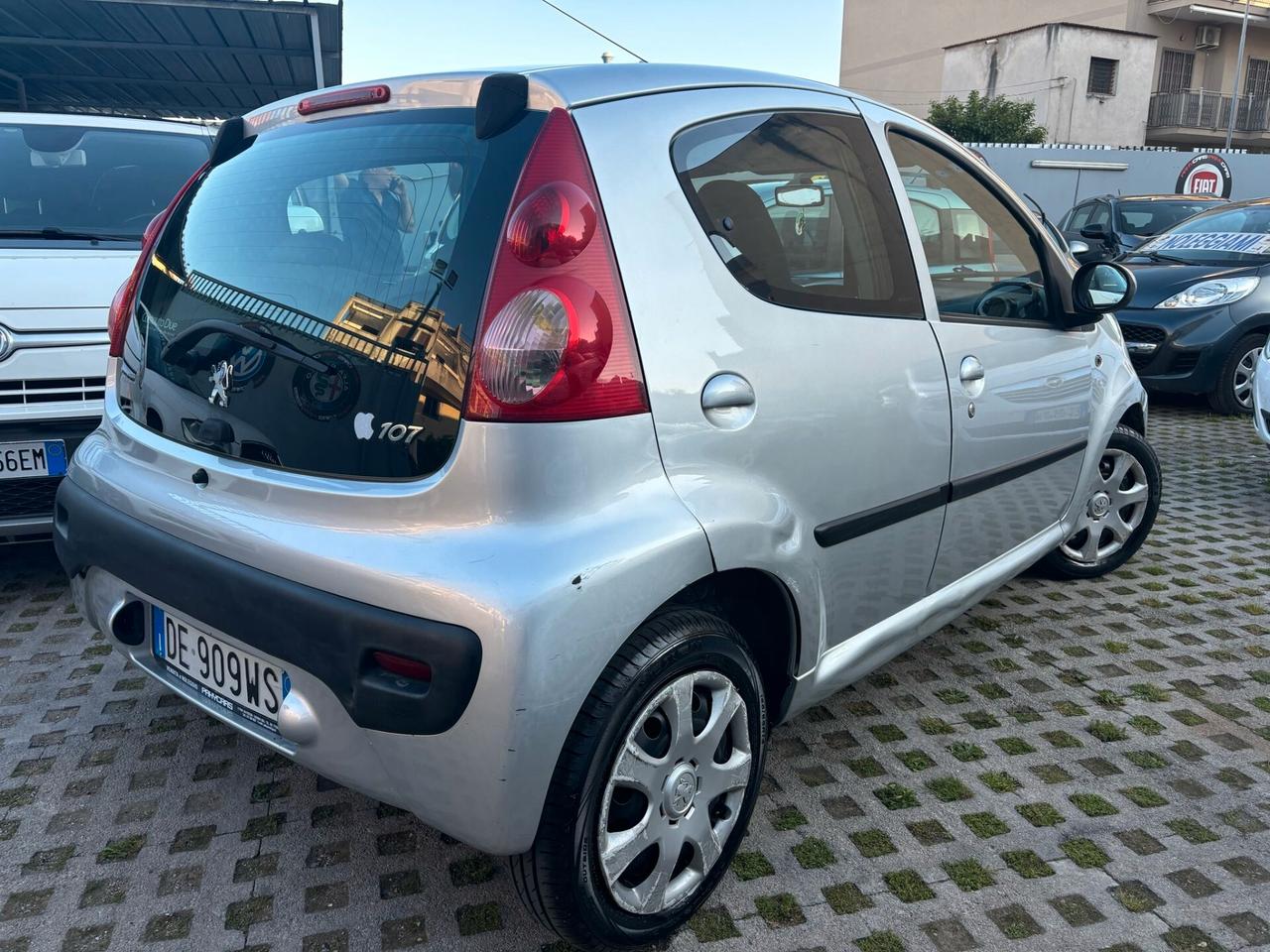 Peugeot 107 1.0 68CV 3p. Sweet Years