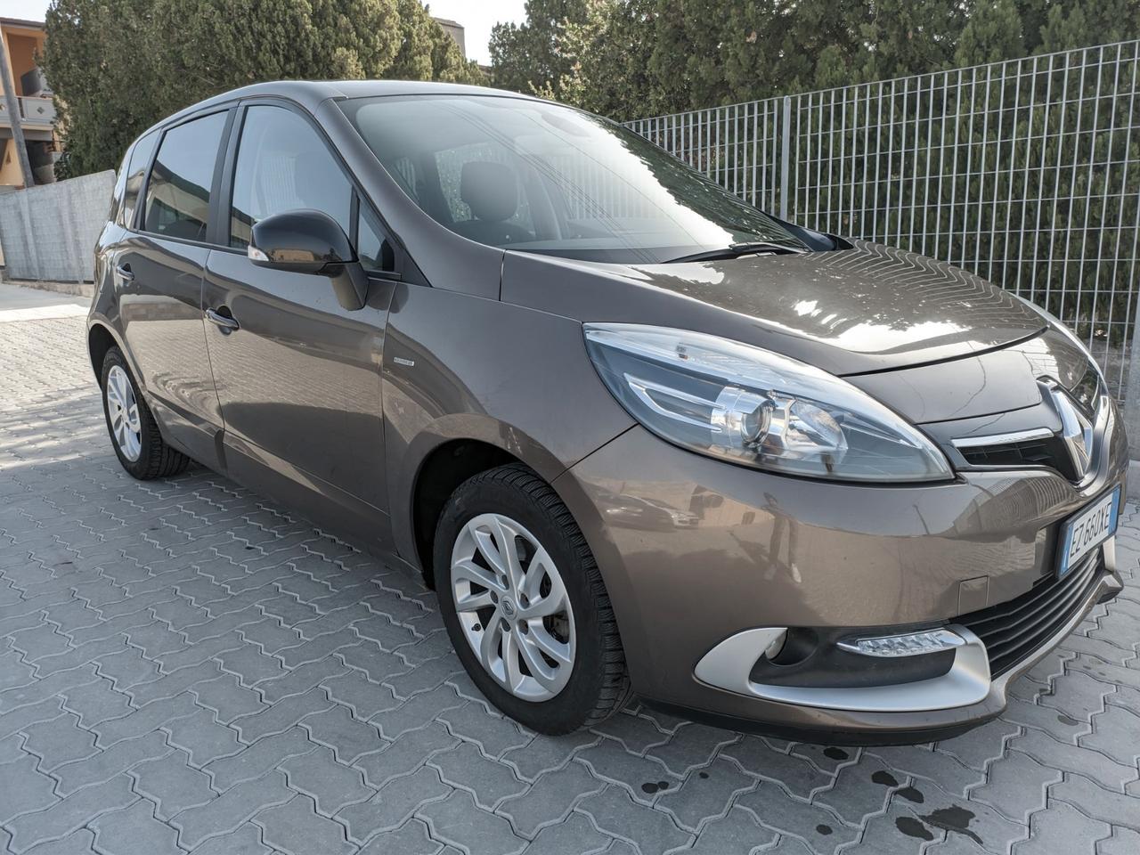 Renault Scenic Xmod 1.5 dCi 110CV Limited 2015