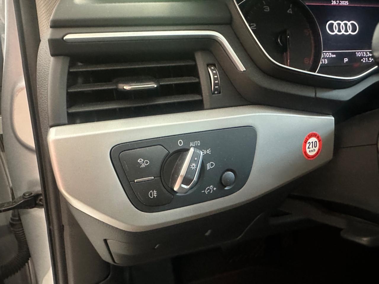 Audi A4 Avant 30 TDI/136 CV S tronic line edition