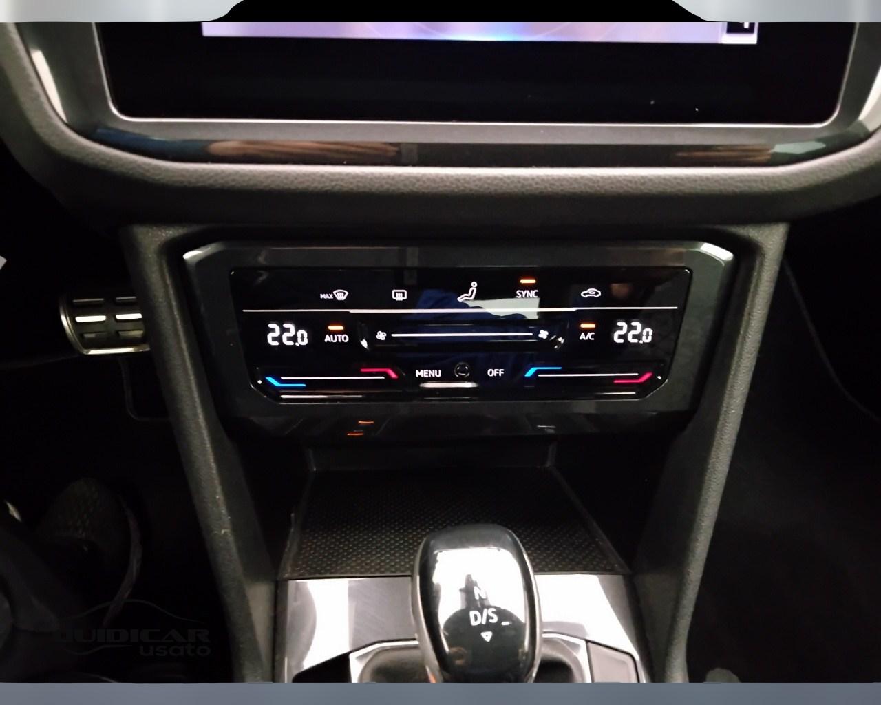 VOLKSWAGEN Tiguan II 2021 - Tiguan 2.0 tdi R-Line 150cv dsg