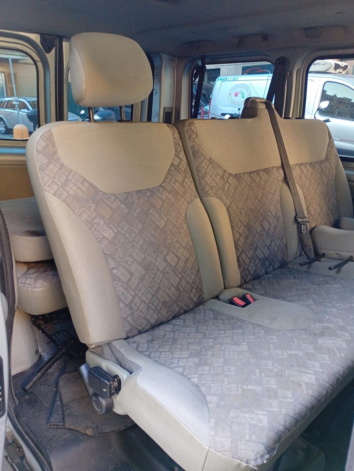 Opel Vivaro 2.5 Diesel 150CV S&S PL-TN-DC M Mobile Furgone