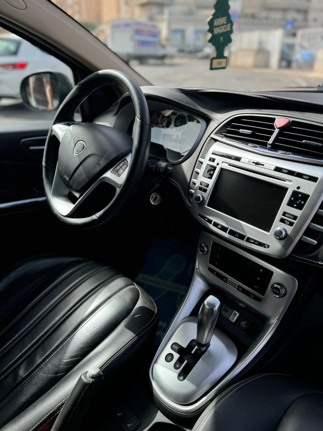 Lancia Delta 1.6 multijet 115cv cambio automatico