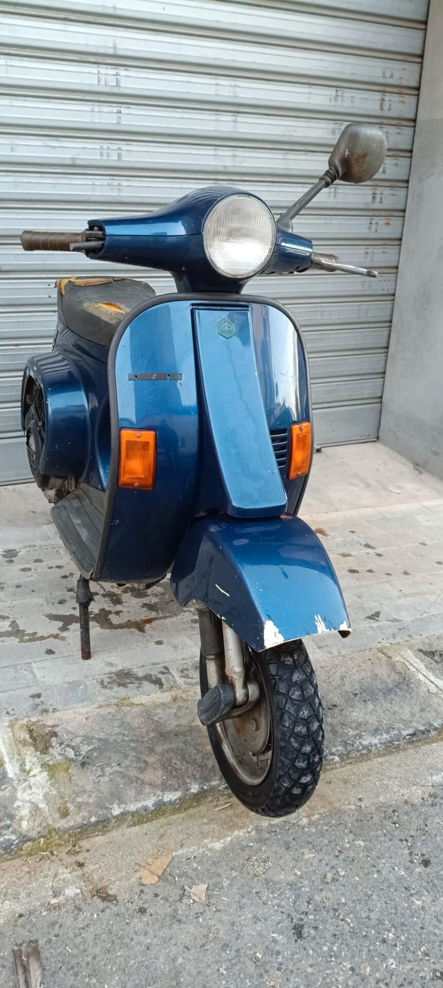 Piaggio Vespa 50 V
