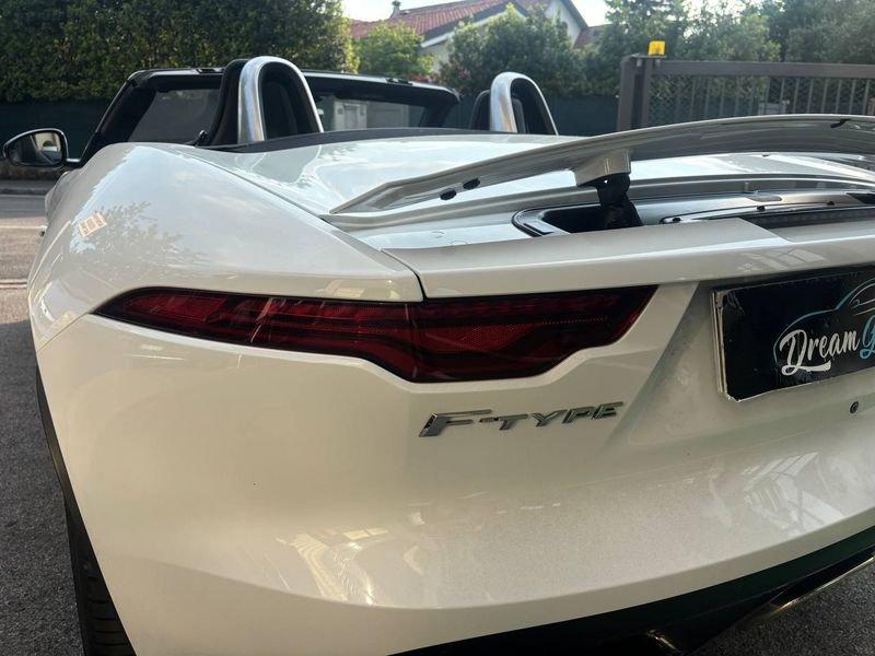 Jaguar F-Type CABRIO R-DYNAMIC 2.0 Benzina 300cv