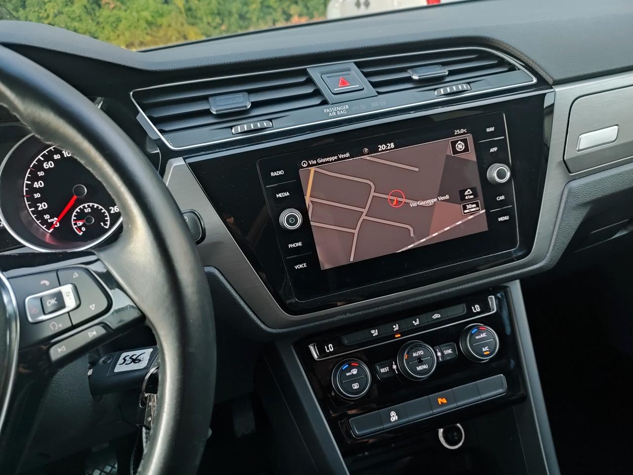 VOLKSWAGEN TOURAN 2018 DIESEL 7POSTI EURO6 POCHI KM NUOVA