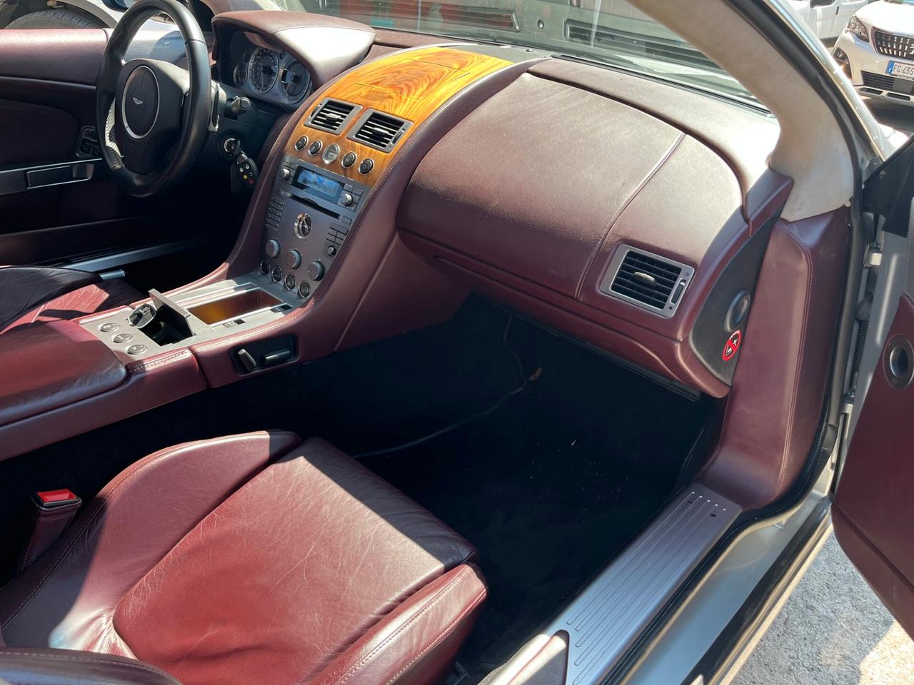 ASTON MARTIN DB9 Coupé Touchtronic