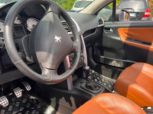PEUGEOT 207 1.6 VTi 120CV CC Féline