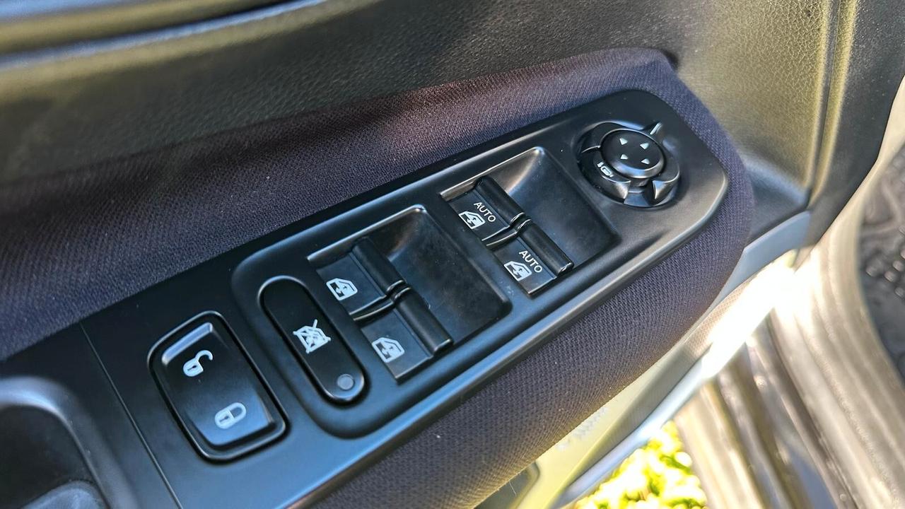 Jeep Renegade 2.0 Mjt 140CV 4WD Active Drive Low Limited 2015 LEGGI TESTO