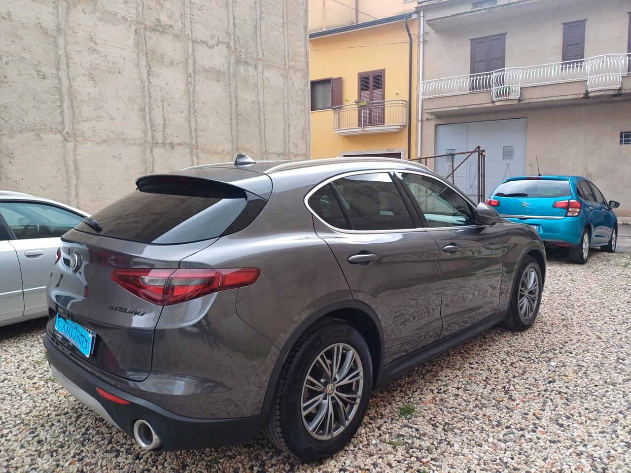 Alfa Romeo Stelvio 2.2 Turbodiesel 180 CV AT8 RWD Executive