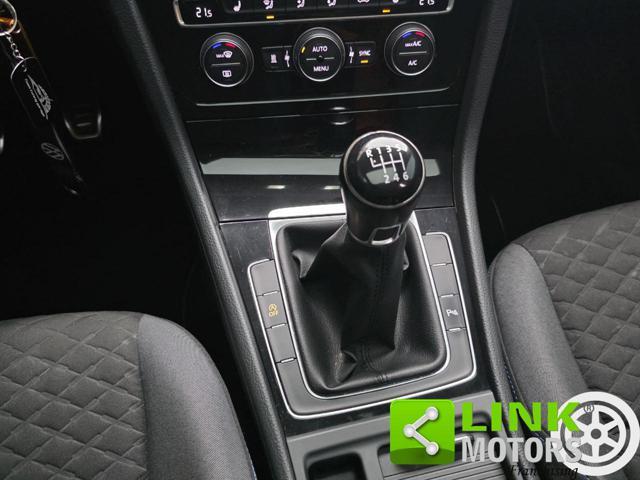 VOLKSWAGEN Golf 1.5 TSI 150 CV R Line Airlift Omologato
