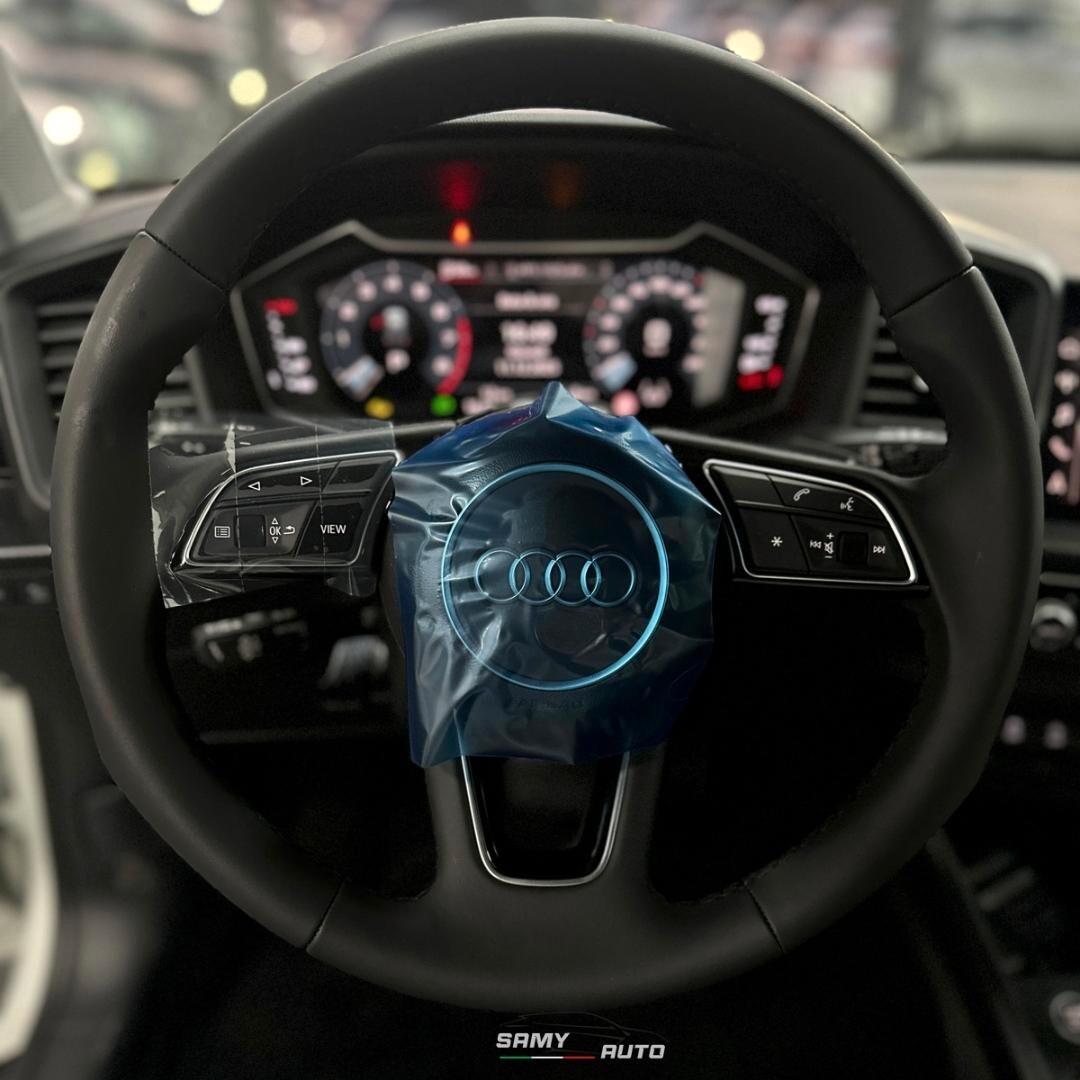 Audi A1 allstreet 30 TFSI Identity Black