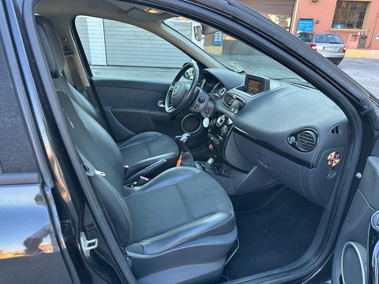Renault Clio 1.2 16V 5 porte Live X Neopatentati