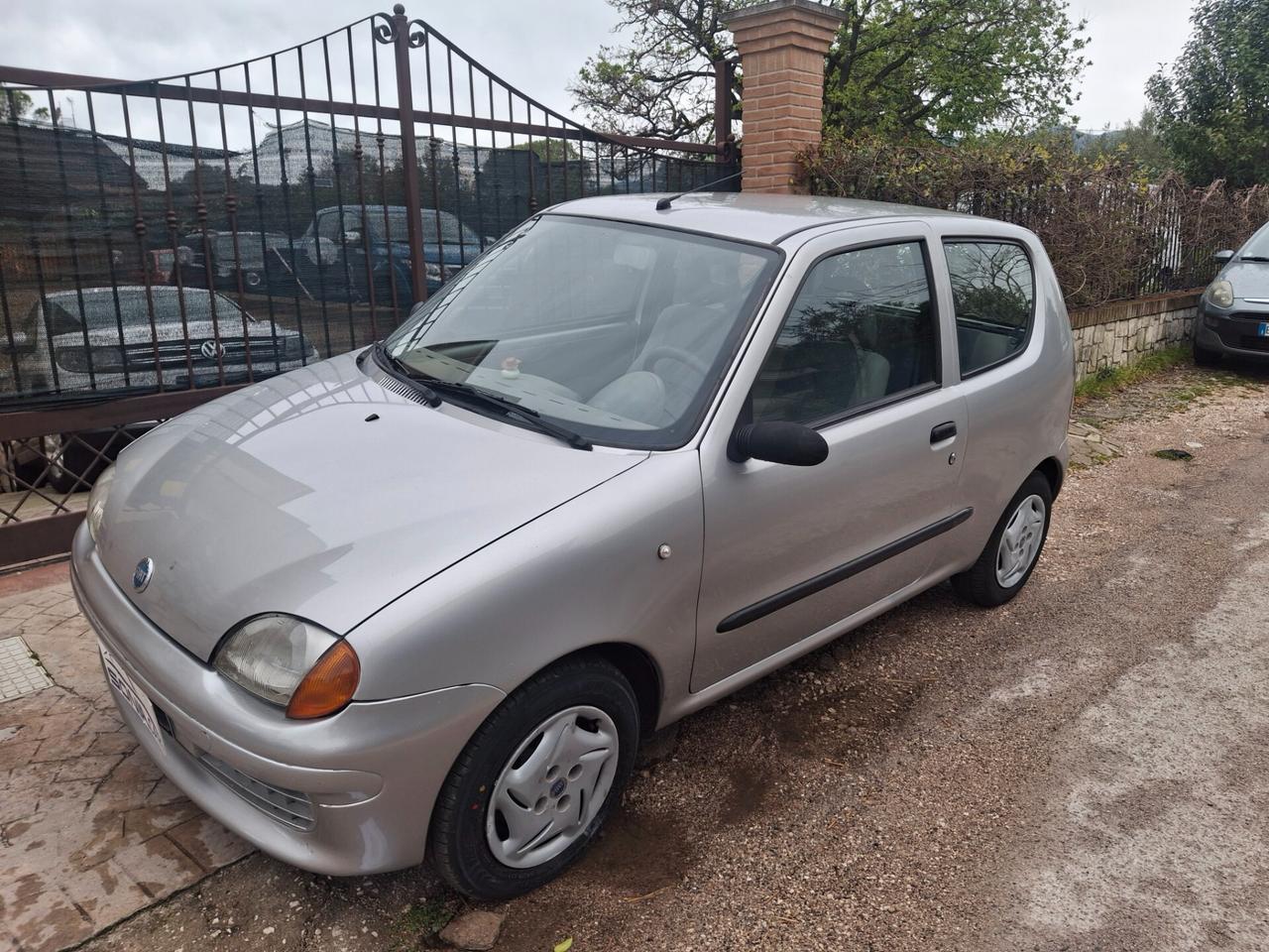 Fiat 600 1.1 Class idroguida e aria condizionata neopatentati