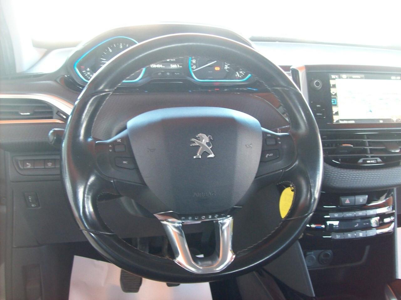 PEUGEOT 2008 1.6 HDI CV.100 Allure "2015"