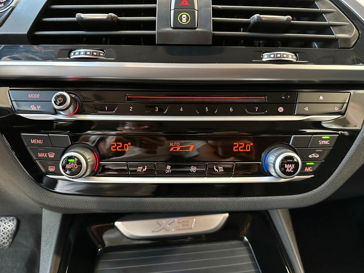 BMW X3 xdrive20d xLine-LED-19"-Telecamera-Navi PRO