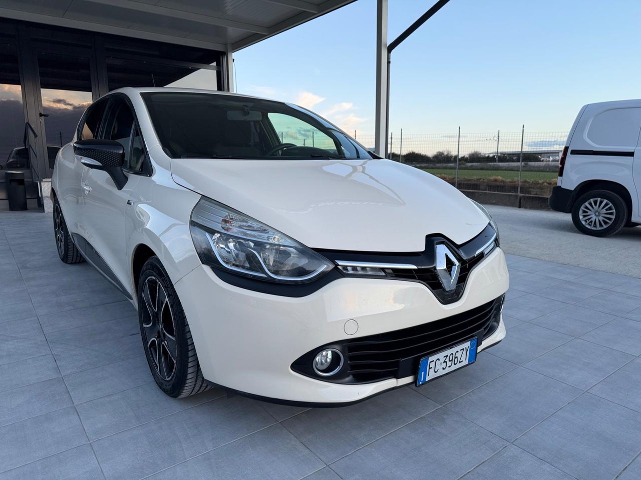 Renault Clio dCi 8V 75 CV Start&Stop 5 porte Energy Duel