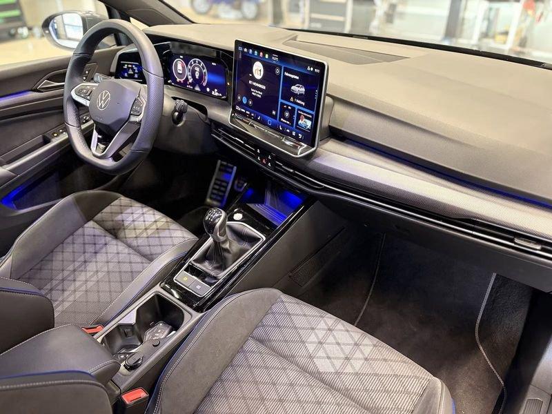 Volkswagen Golf 1.5 TSI ACT 110kW R-LINE LED NAVI CAMERA