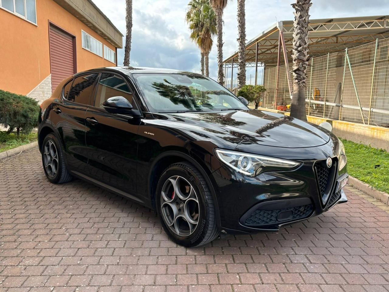 Alfa Romeo Stelvio 2.2 Turbodiesel 160 CV AT8 RWD Super