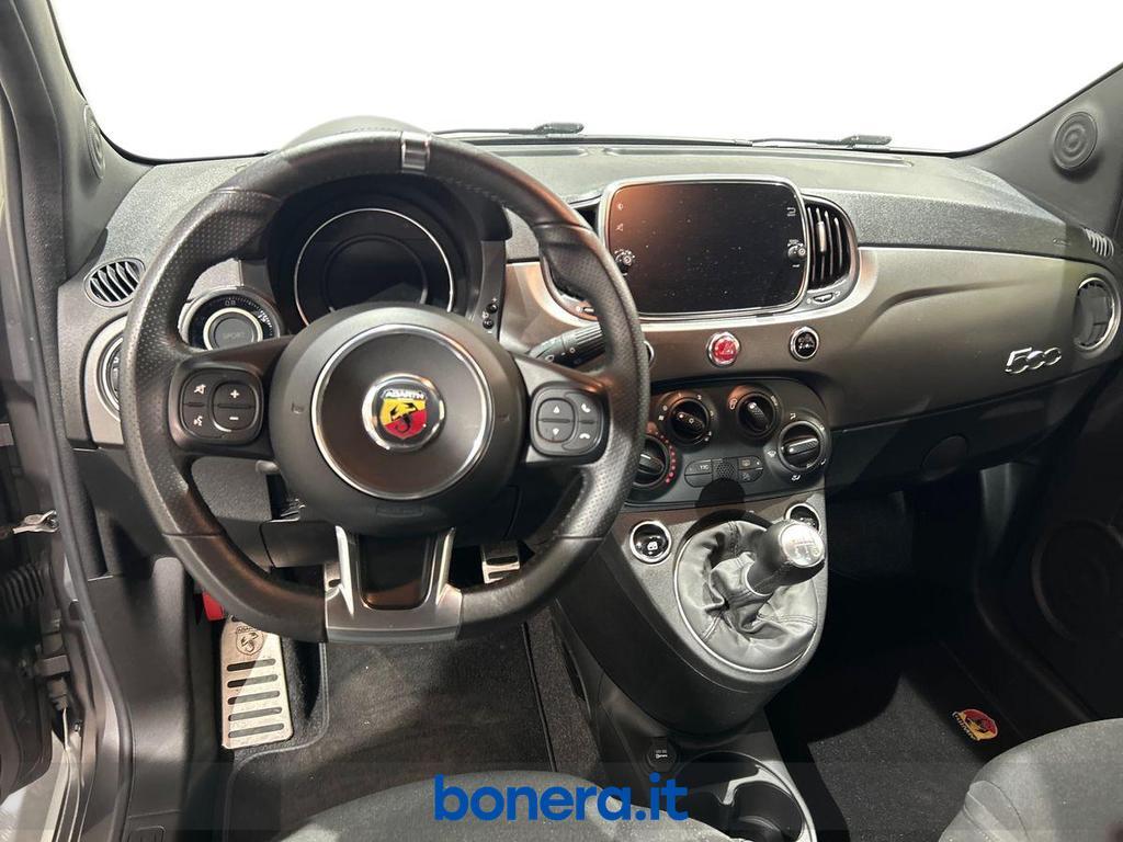 Abarth 595 1.4 T-Jet Pista