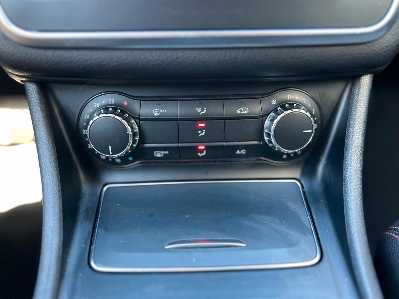 Mercedes-benz CLA 200 d 4Matic Automatic Premium AMG