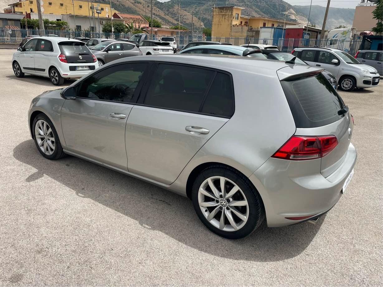 Volkswagen Golf 2.0 TDI DSG 5p. Highline BlueMotion Technology