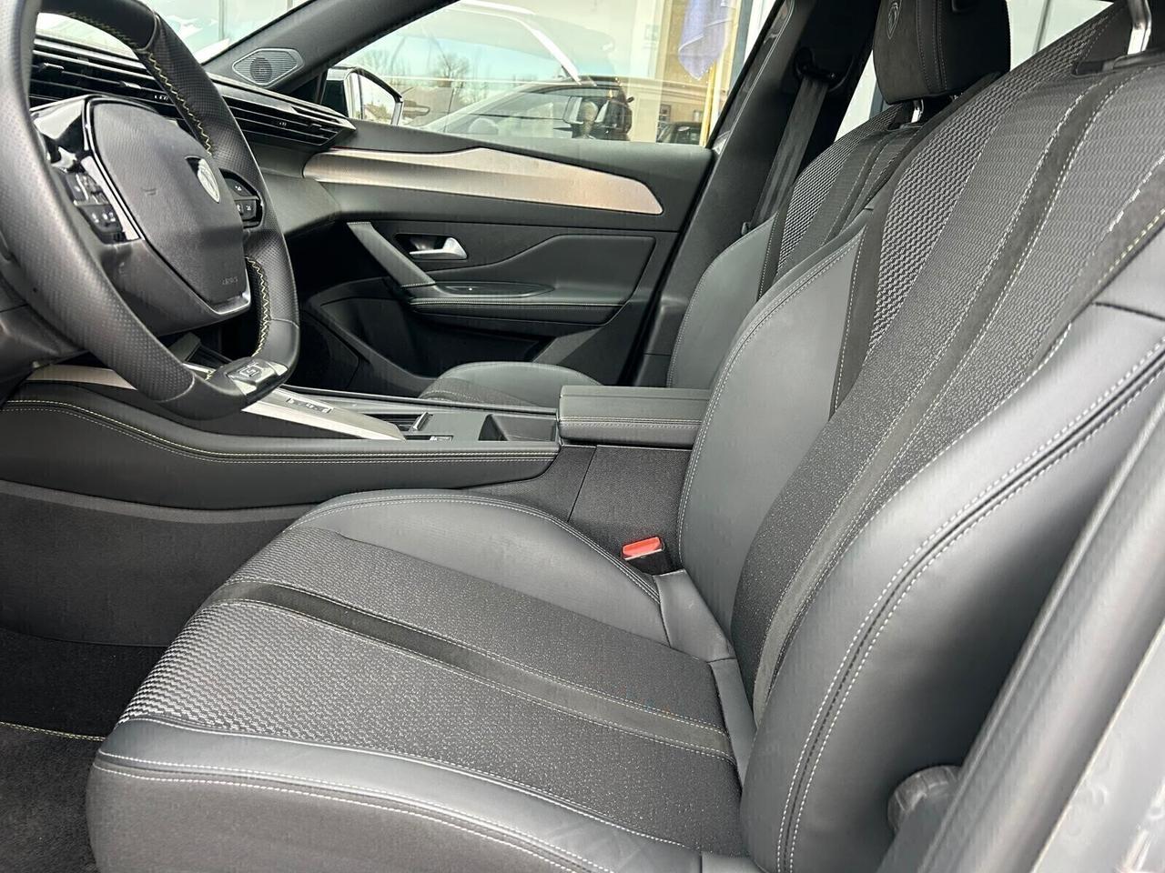 Peugeot 308 SW GT BlueHDi 130 EAT8 SPOTICAR