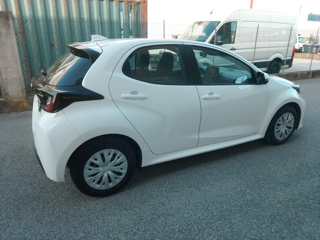 Toyota Yaris 1.5 Hybrid 5 porte Lounge