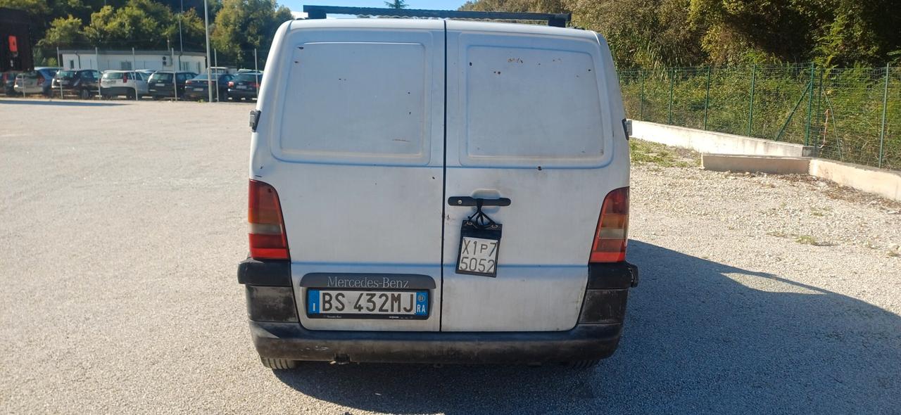 Mercedes Benz Vito