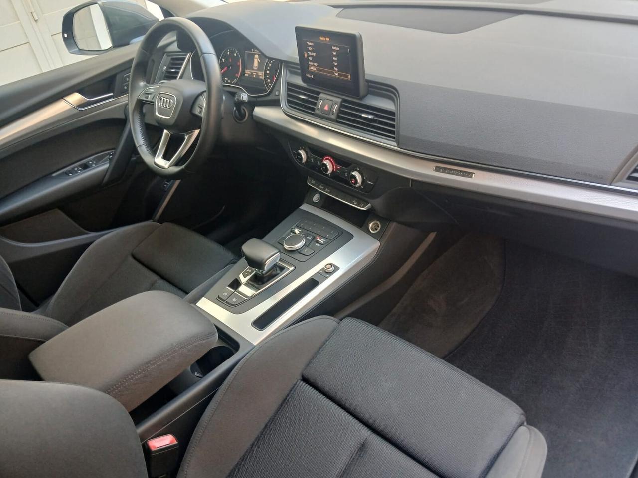 Audi Q5 2.0 TDI quattro S tronic Business Sport