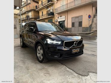 VOLVO XC40 D3 AWD Geartronic Momentum Core