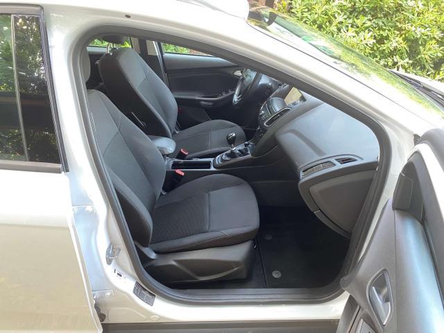 Ford Focus SW 1.5 tdci 120cv * Solo 80.000km * CARPLAY + APP